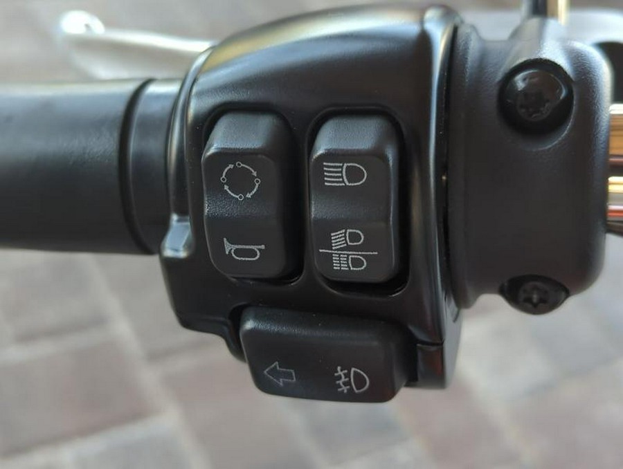 2019 Harley-Davidson® FLDE - Softail® Deluxe