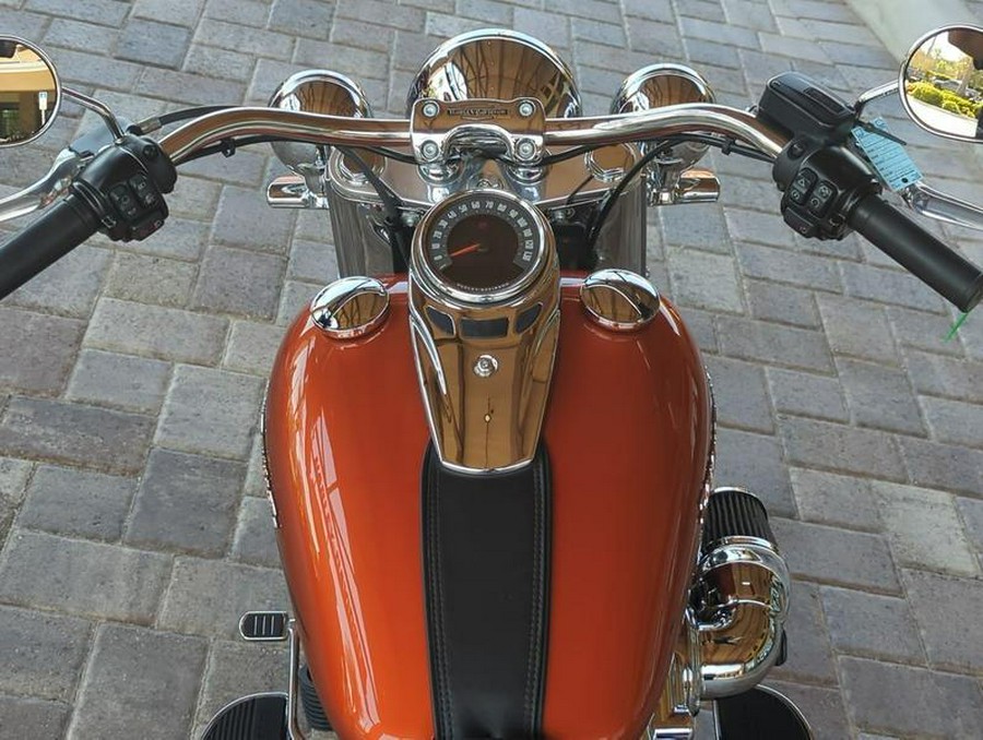2019 Harley-Davidson® FLDE - Softail® Deluxe