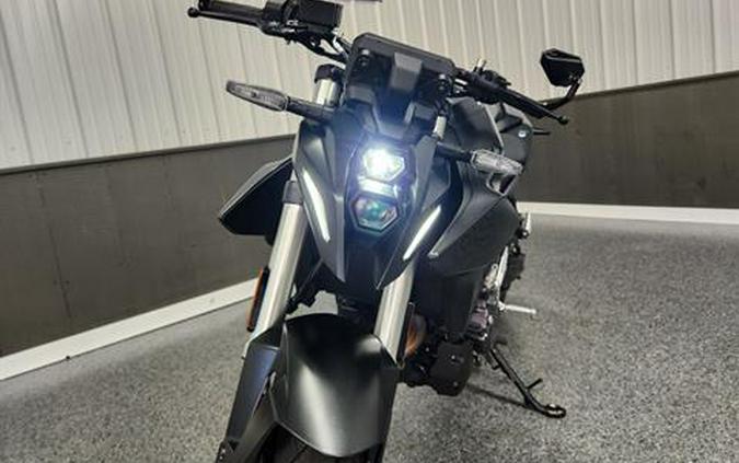 2023 Suzuki GSX-8S