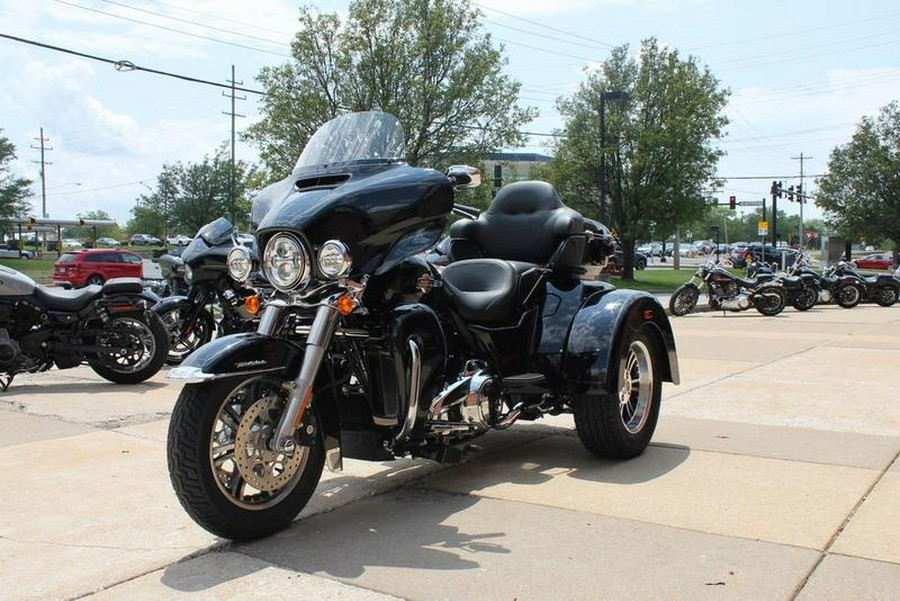 2024 Harley-Davidson® FLHTCUTG - Tri Glide® Ultra