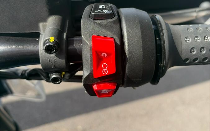 2027 Moto Guzzi V85 TT Travel