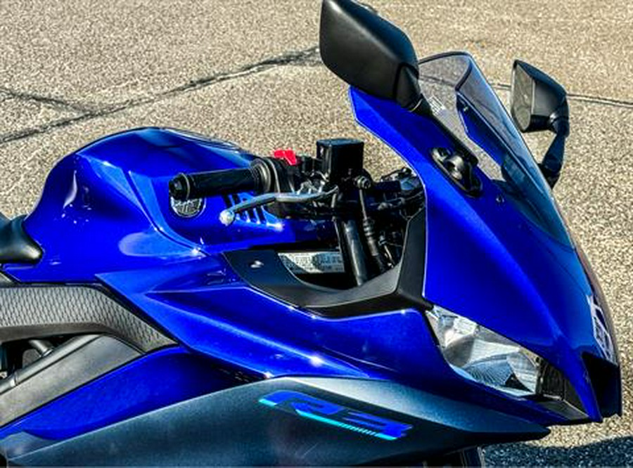 2023 Yamaha YZF-R3 ABS