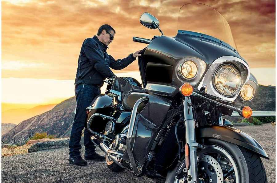 2023 Kawasaki Vulcan® 1700 Voyager® ABS