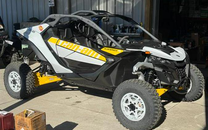 2024 Can-Am Maverick R 999T DCT