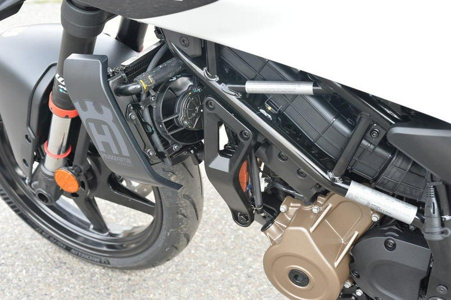 2024 Husqvarna® Vitpilen 401