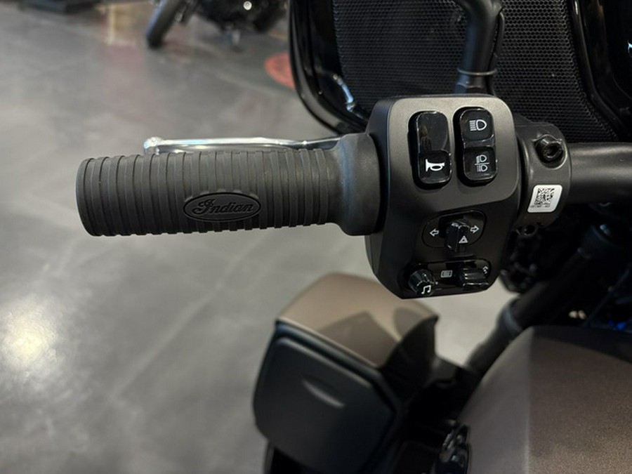 2025 Indian Roadmaster PowerPlus Dark Horse 112 Nara Bronz