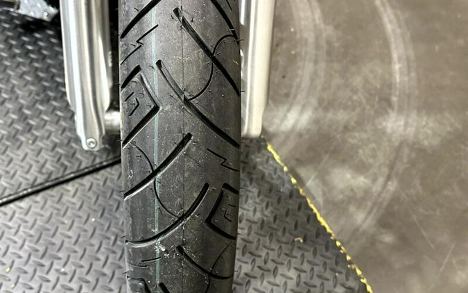 Harley-Davidson® Low Rider® 2020 FXLR 048143A BILLIARD BLUE