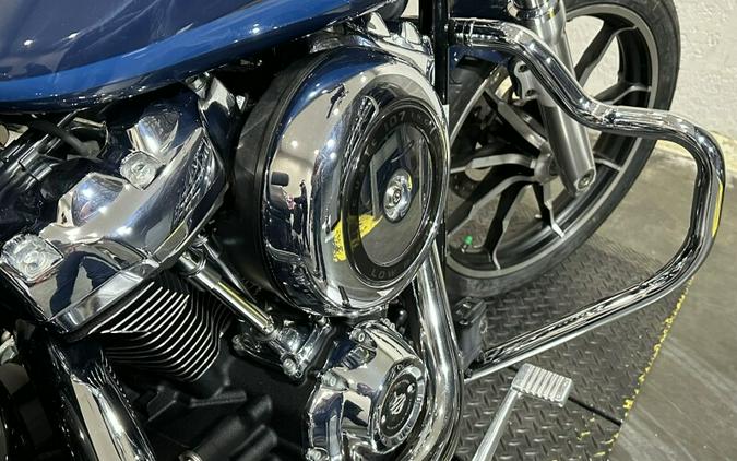 Harley-Davidson® Low Rider® 2020 FXLR 048143A BILLIARD BLUE