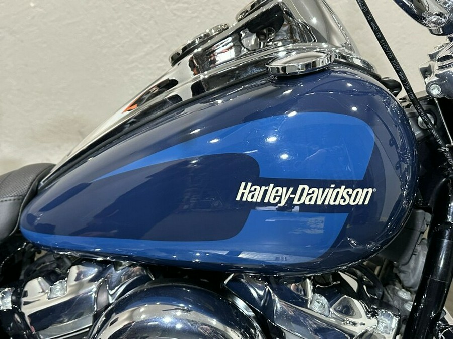 Harley-Davidson® Low Rider® 2020 FXLR 048143A BILLIARD BLUE