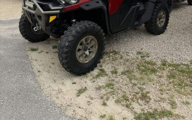 2024 Can-Am® Defender Limited HD10