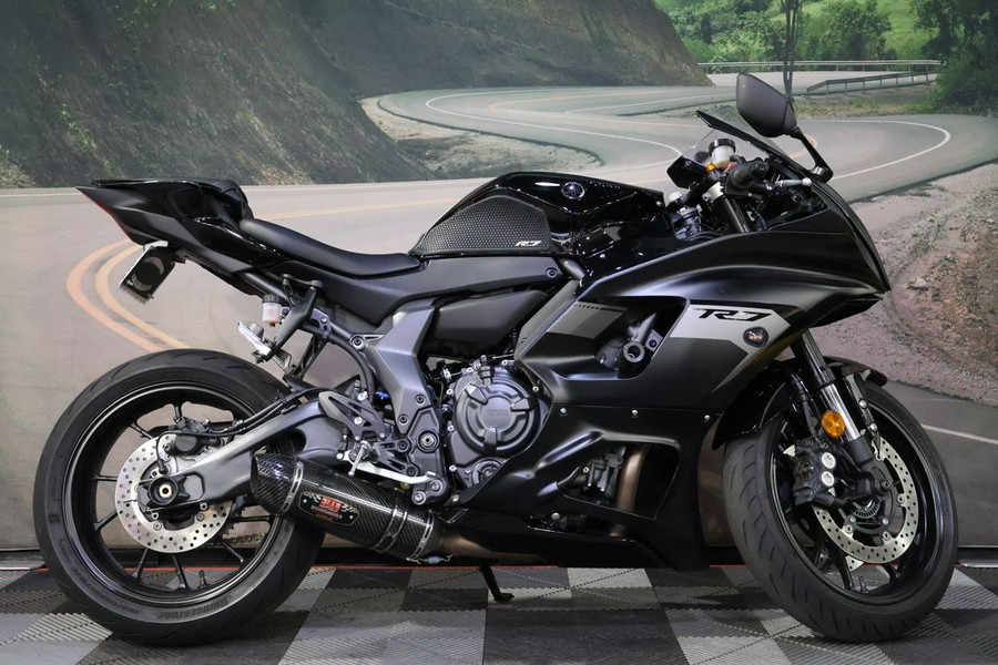 2025 Yamaha YZF-R7