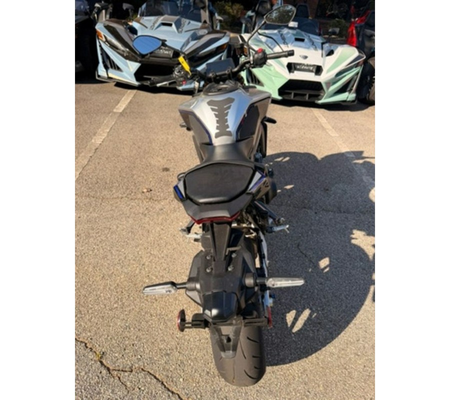 2025 Yamaha MT 09 SP