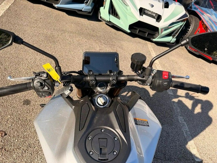 2025 Yamaha MT 09 SP