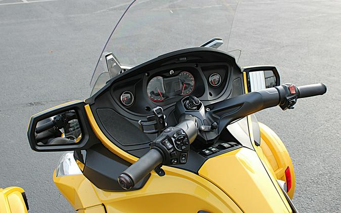 2013 Can-Am Spyder® RT-S SE5