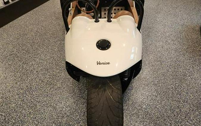 2022 Vanderhall Motor Works Venice GT