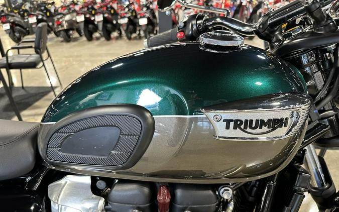 2024 Triumph Bonneville T100 Competition Green/Ironstone