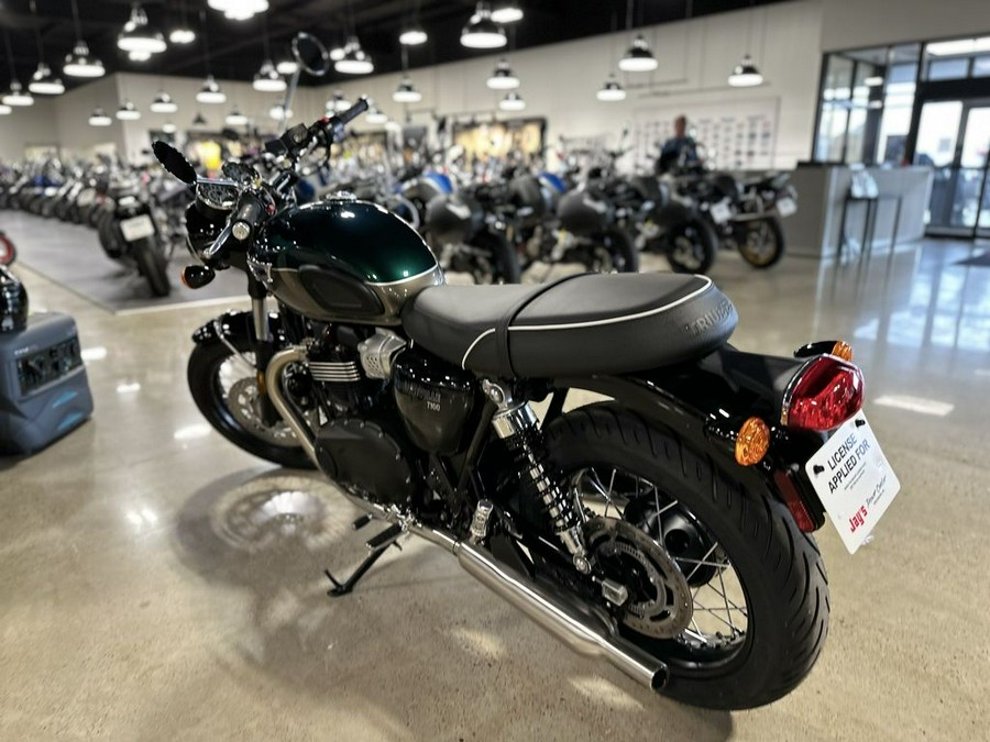 2024 Triumph Bonneville T100 Competition Green/Ironstone