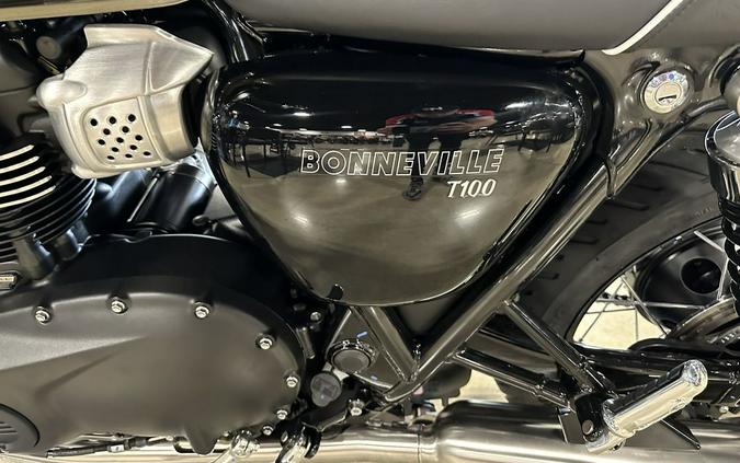 2024 Triumph Bonneville T100 Competition Green/Ironstone