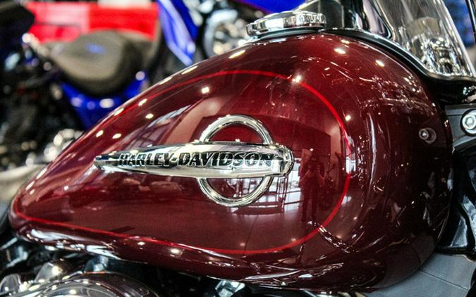 2020 Harley-Davidson Softail FLHC - Heritage Classic