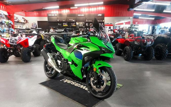 2026 Kawasaki Ninja® 500 SE ABS