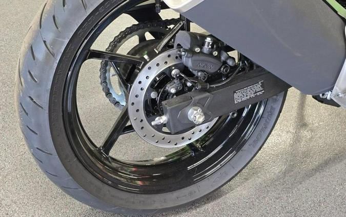 2026 Kawasaki Ninja® 500 SE ABS