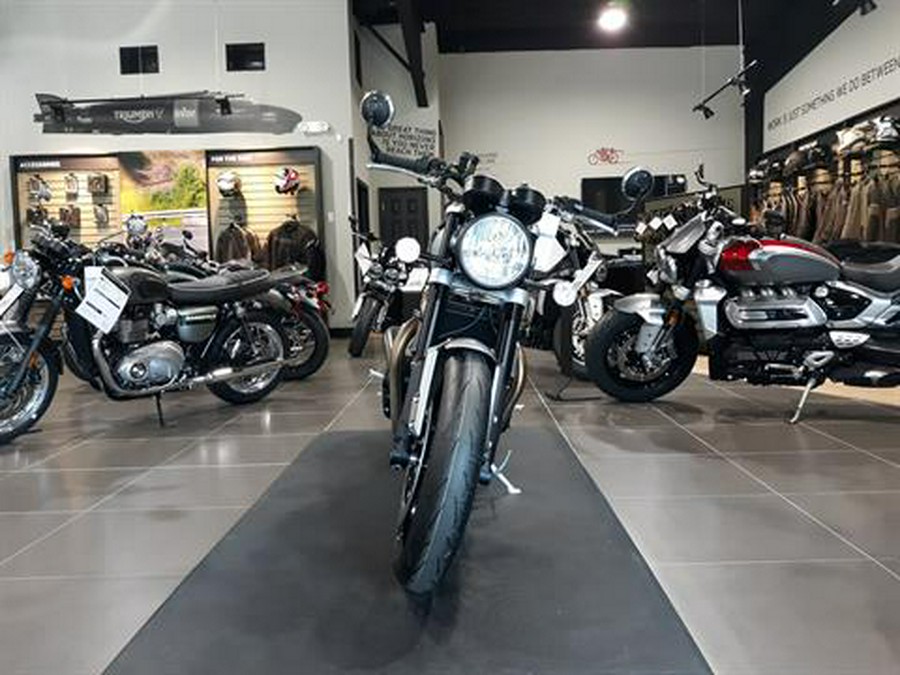 2023 Triumph SPEED TWIN BREITLING