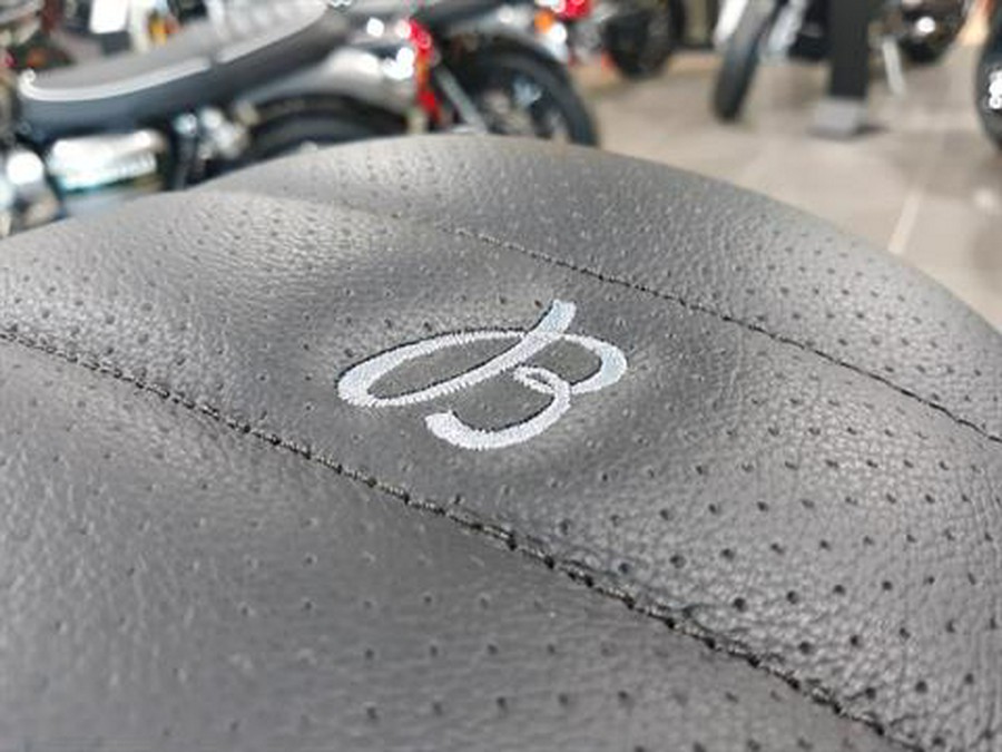 2023 Triumph SPEED TWIN BREITLING