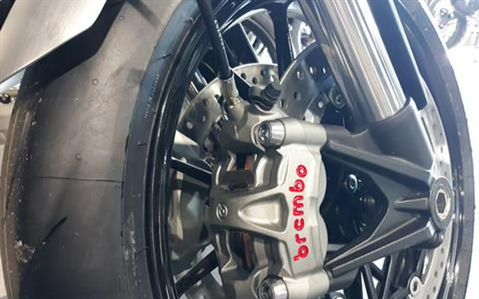 2023 Triumph SPEED TWIN BREITLING