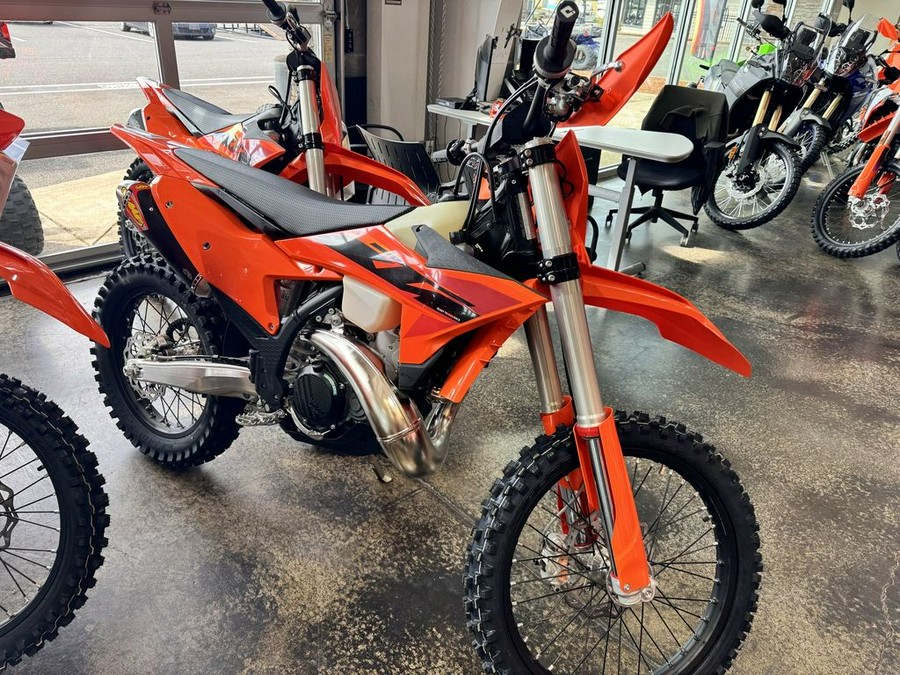 2025 KTM 300 XC