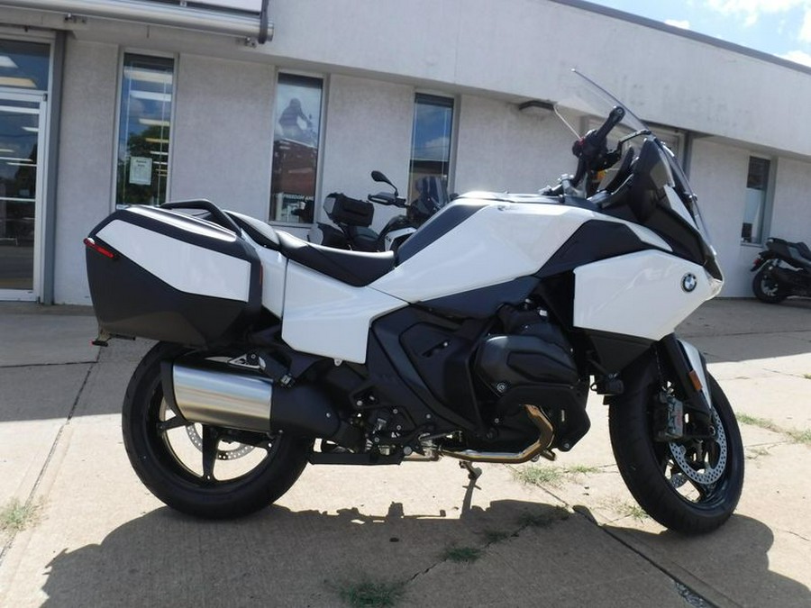 New 2026 BMW R 1300 RT Motorcycle in Kansas City, MO