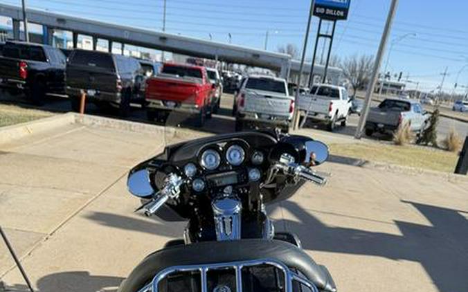 2006 Harley-Davidson® FLHTCUSE - Ultra Classic® Electra Glide® Screamin' Eagle®