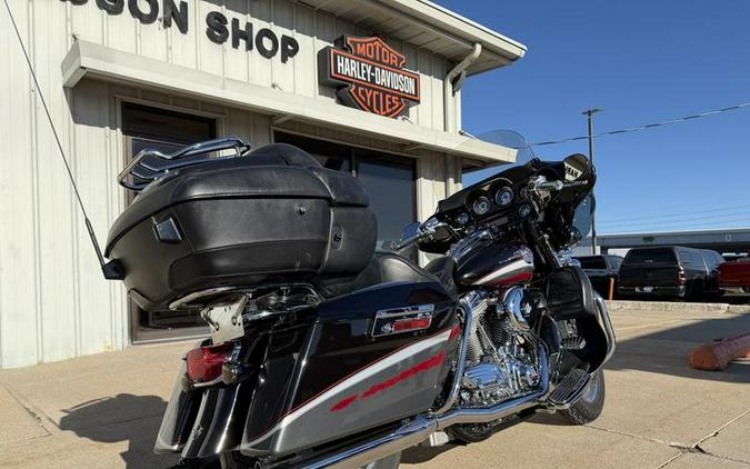 2006 Harley-Davidson® FLHTCUSE - Ultra Classic® Electra Glide® Screamin' Eagle®