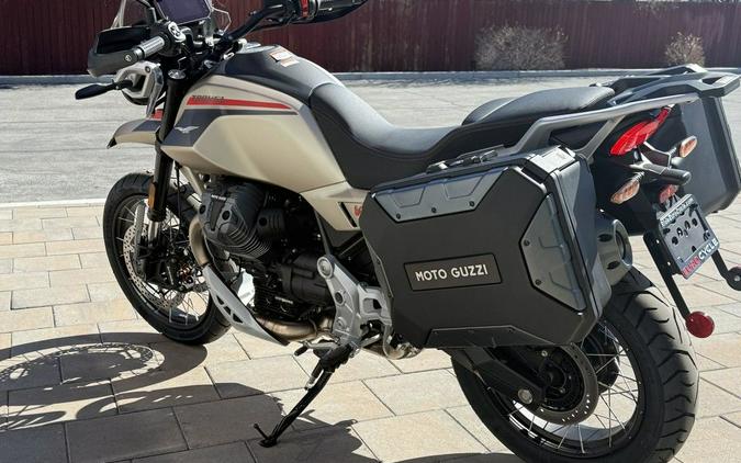 2025 Moto Guzzi V85 TT Travel