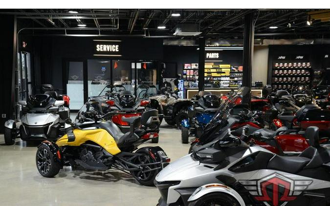 2025 Can-Am Defender MAX Lone Star HD10