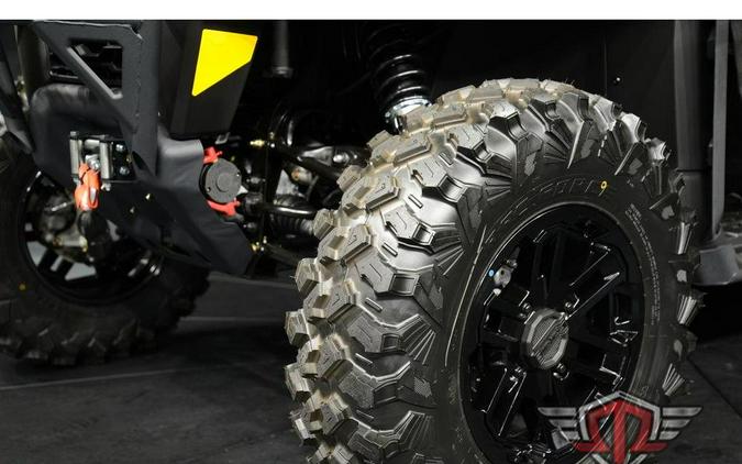 2025 Can-Am Defender MAX Lone Star HD10