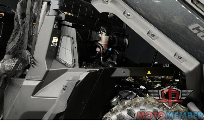 2025 Can-Am Defender MAX Lone Star HD10
