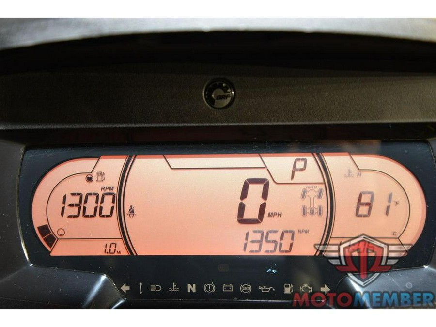 2025 Can-Am Defender MAX Lone Star HD10