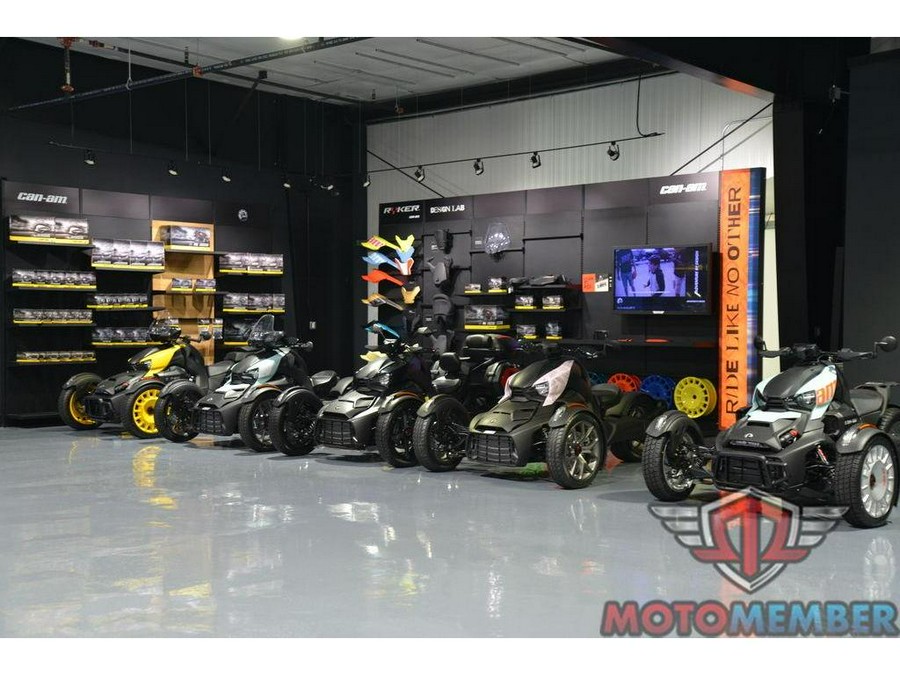 2025 Can-Am Defender MAX Lone Star HD10