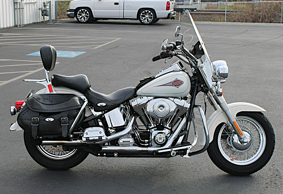 2001 Harley-Davidson FLSTC/FLSTCI Heritage Softail® Classic