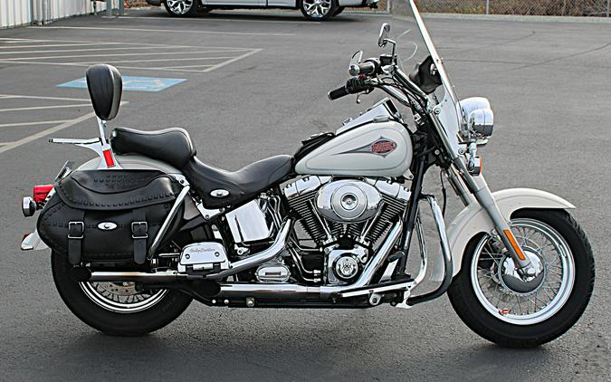 2001 Harley-Davidson FLSTC/FLSTCI Heritage Softail® Classic