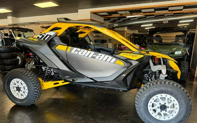 2024 Can-Am Maverick R X RS with Smart-Shox 999T DCT