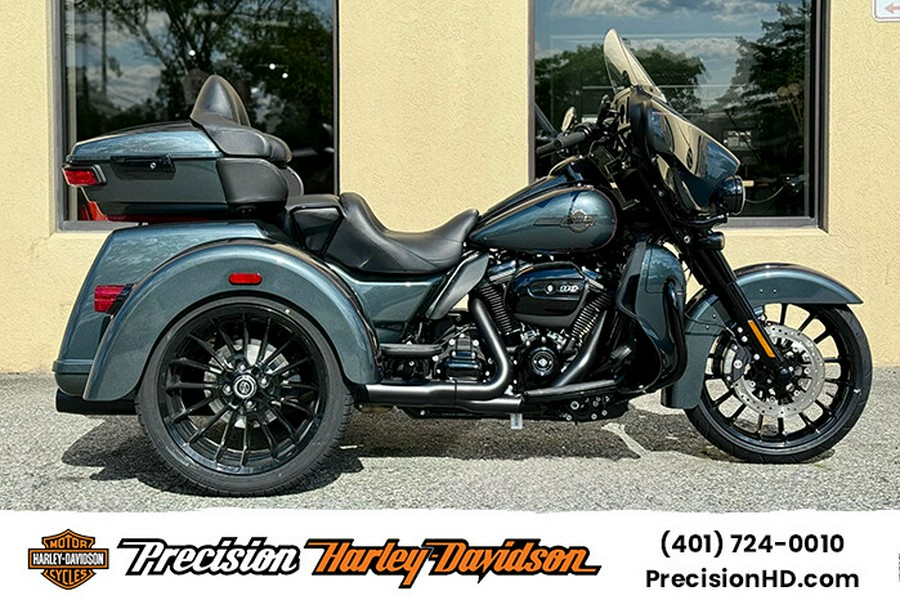 2025 Harley-Davidson® Tri Glide® FLHTCUTG
