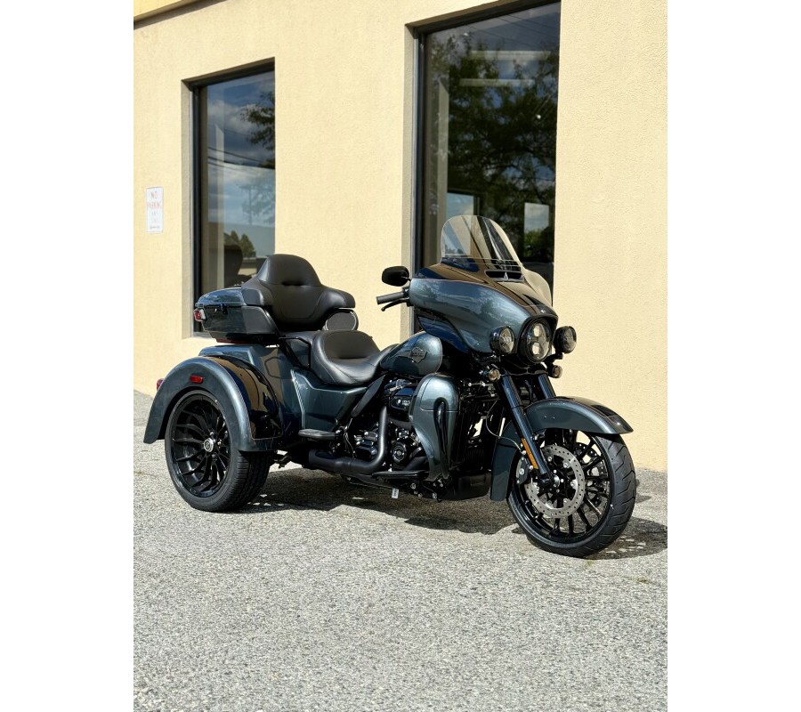 2025 Harley-Davidson® Tri Glide® FLHTCUTG