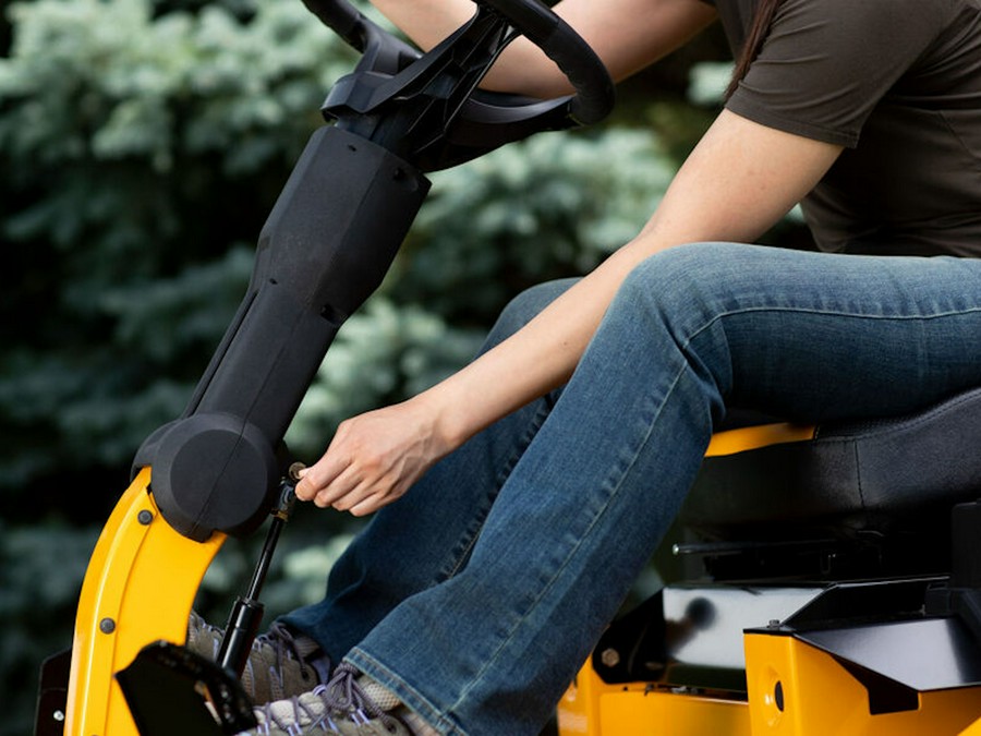 2025 Cub Cadet ZTS1 46