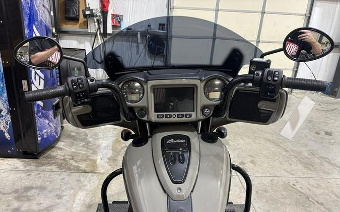 2022 Indian Motorcycle® Chieftain® Dark Horse® Quartz Gray