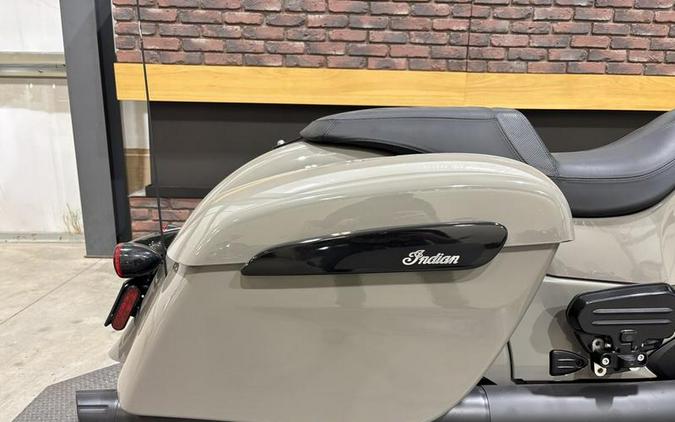 2022 Indian Motorcycle® Chieftain® Dark Horse® Quartz Gray