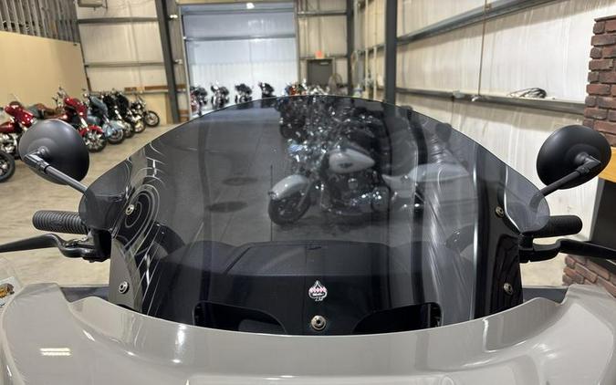 2022 Indian Motorcycle® Chieftain® Dark Horse® Quartz Gray