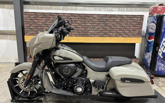 2022 Indian Motorcycle® Chieftain® Dark Horse® Quartz Gray