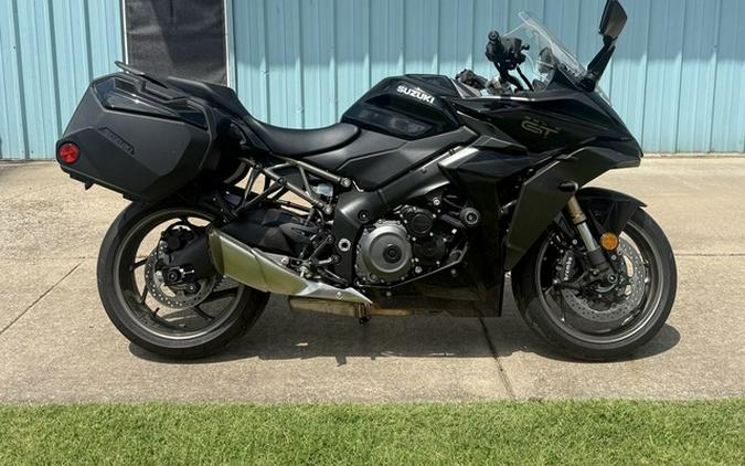 2024 Suzuki GSX-S 1000GT Plus