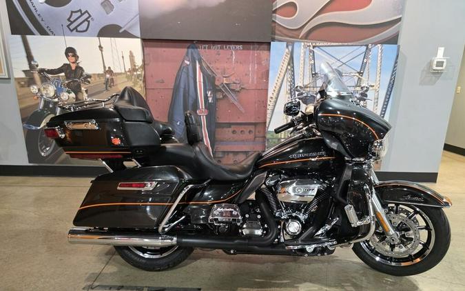 2017 Harley-Davidson Ultra Limited FLHTK